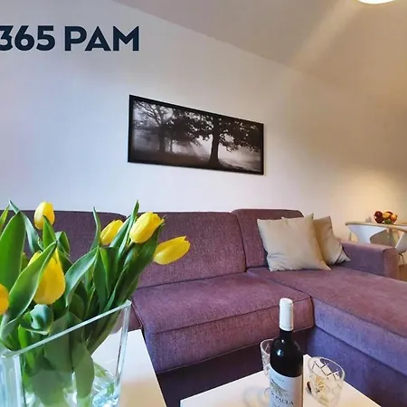 365pam - Z Basenem Polanki Park *